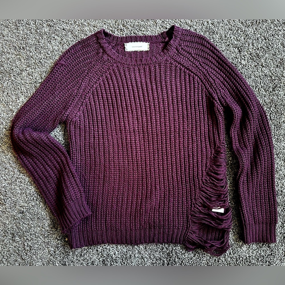 Sweet Jane Sweater with Shredded Detail, Maroon sz S